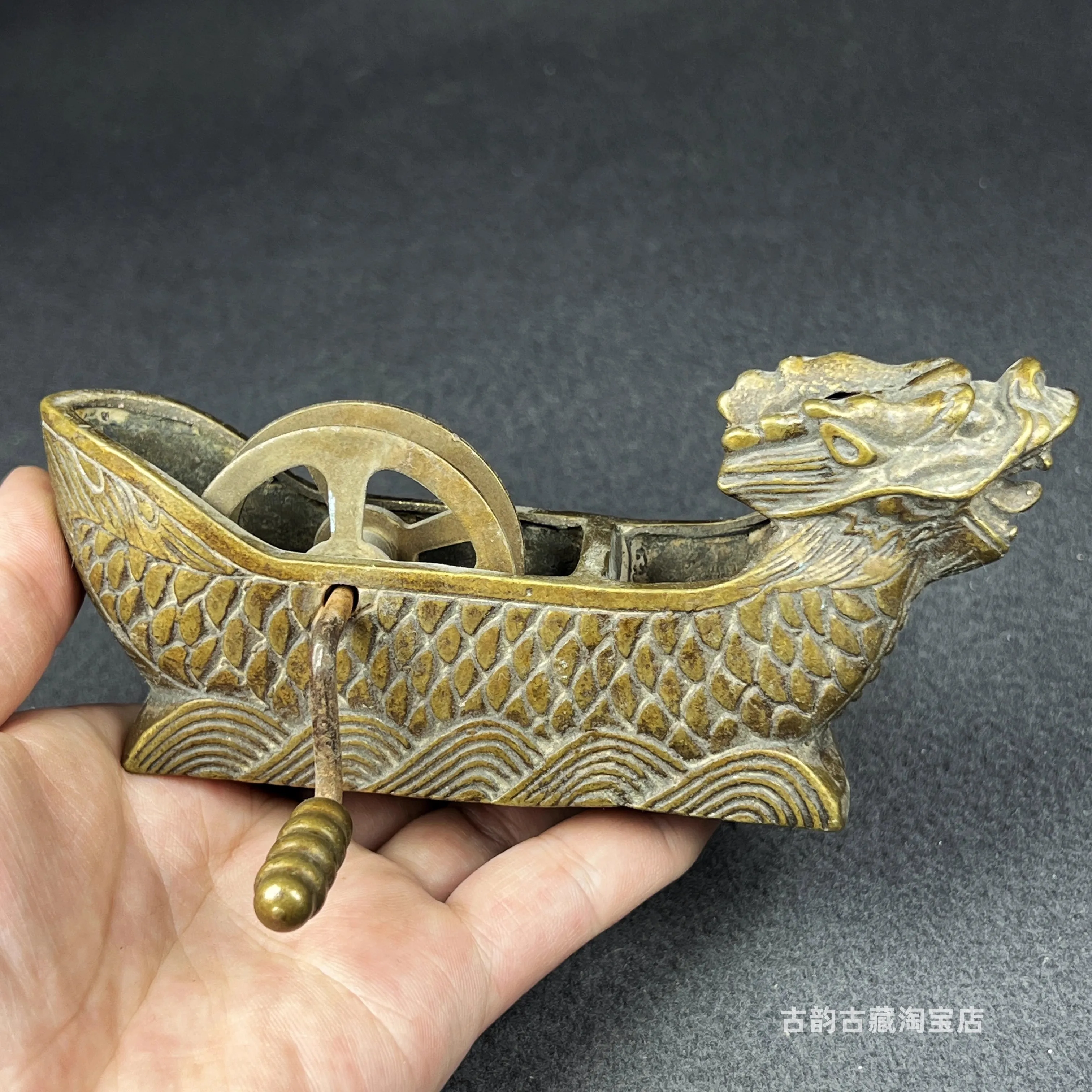 

Old copper Hand-made lion ancient male and female lion ornamentsstatue,Free shipping