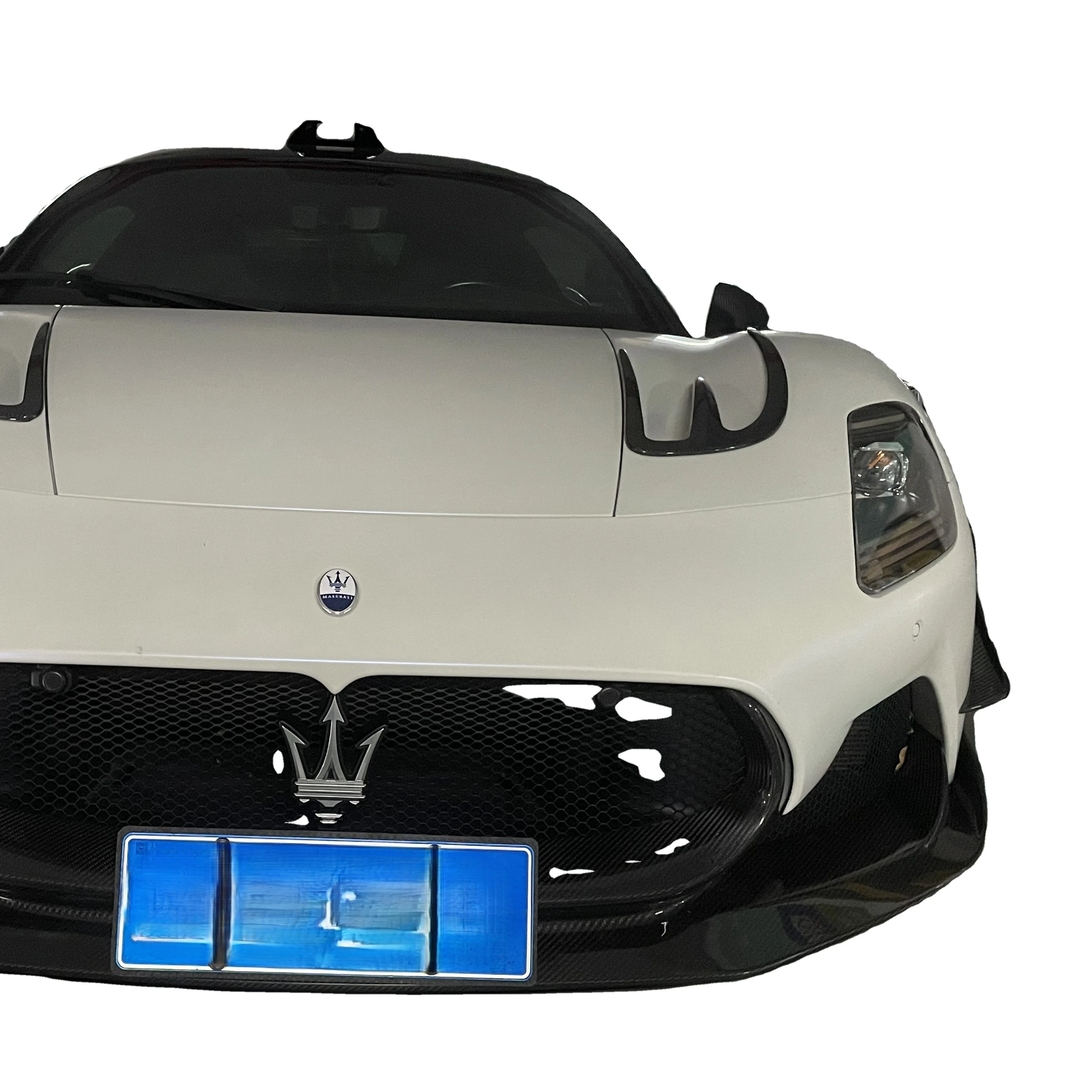 Engine hood air intake automotive parts for Maserati MC20 retrofit installation, dry carbon fiber automotive parts