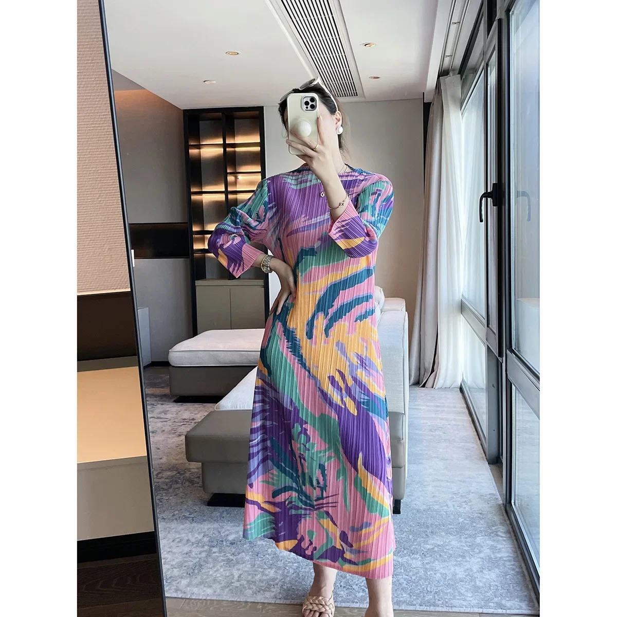 

Pleats Pleated Dress 2024 Autumn New High-end Graffiti Print Pleated Dress Temperament Slim Thin Age Reduction Long Dresses