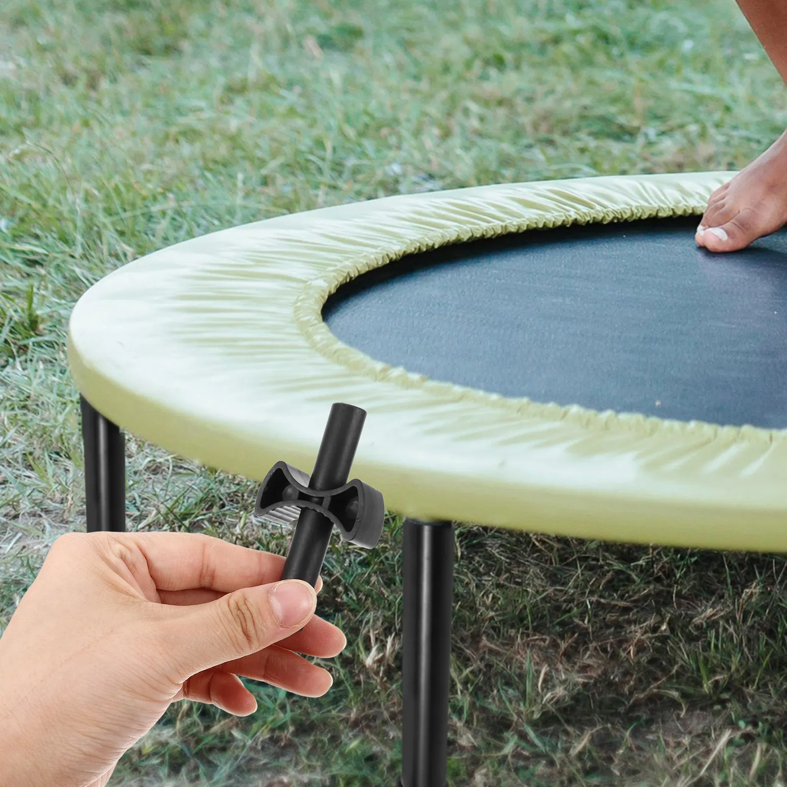 

12Pcs Outdoor Trampoline Gap Spacers Secure Pole Connection Sturdy ABS Material for Enhanced Stability and Long Term Use