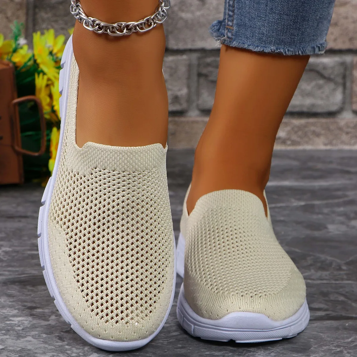 Sneakers da donna 2024 primavera autunno moda scarpe firmate con tacco basso mocassini con punta tonda scarpe sportive all'aperto scarpe da ginnastica con plateau