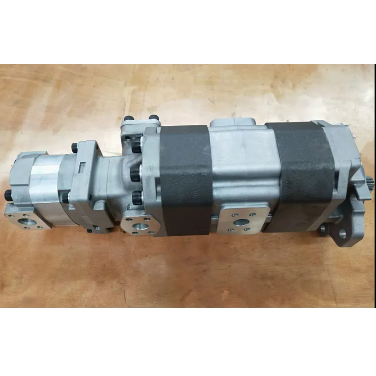 705-95-07031 Hydraulic Pump fits for Komatsu Dump Truck HM400-2 HM400-2R