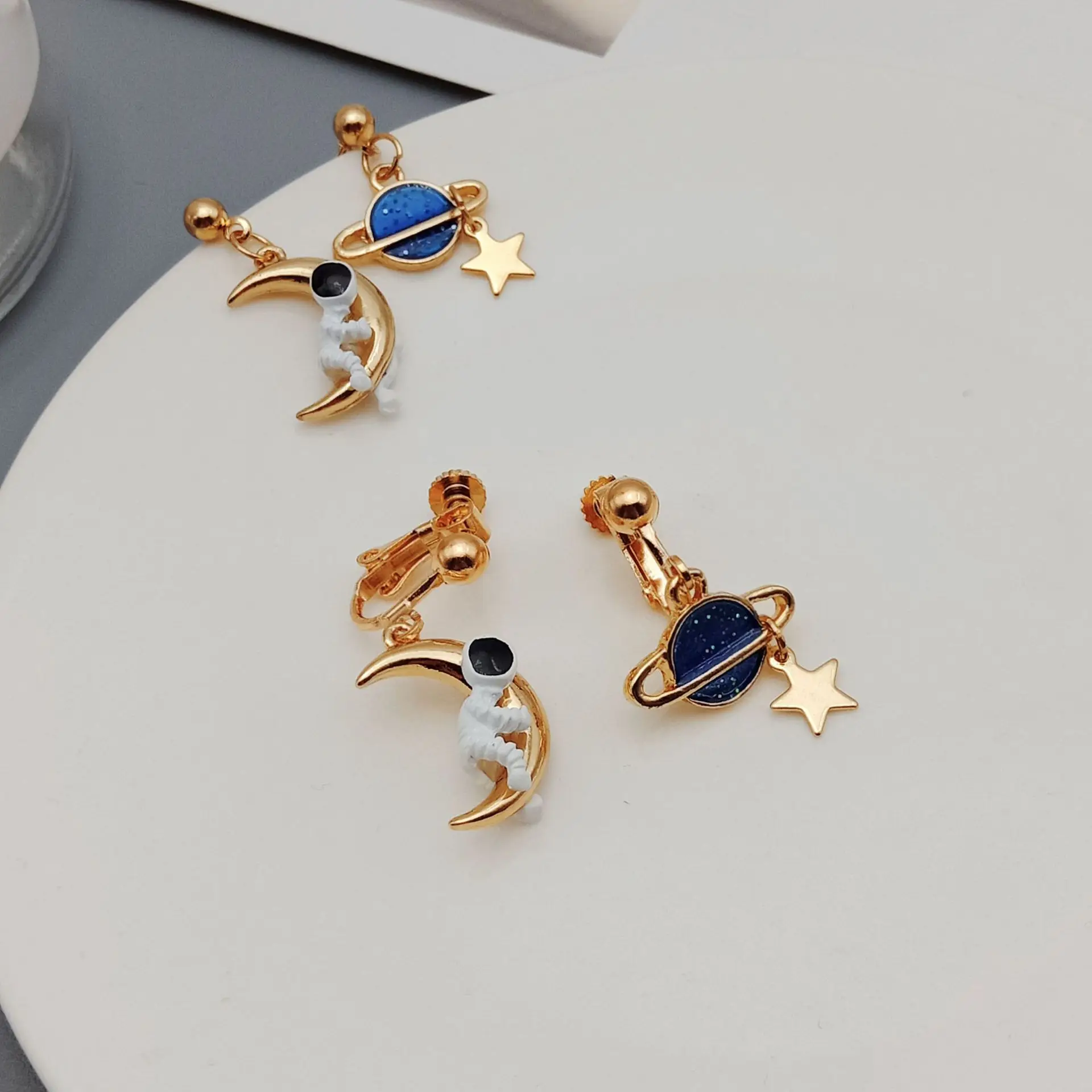 Kawaii Space Cosmonaut Mismatched Earrings Moon Star Planet Dainty Ladies Minimalist Trendy Daily Stackable Ear Ornaments