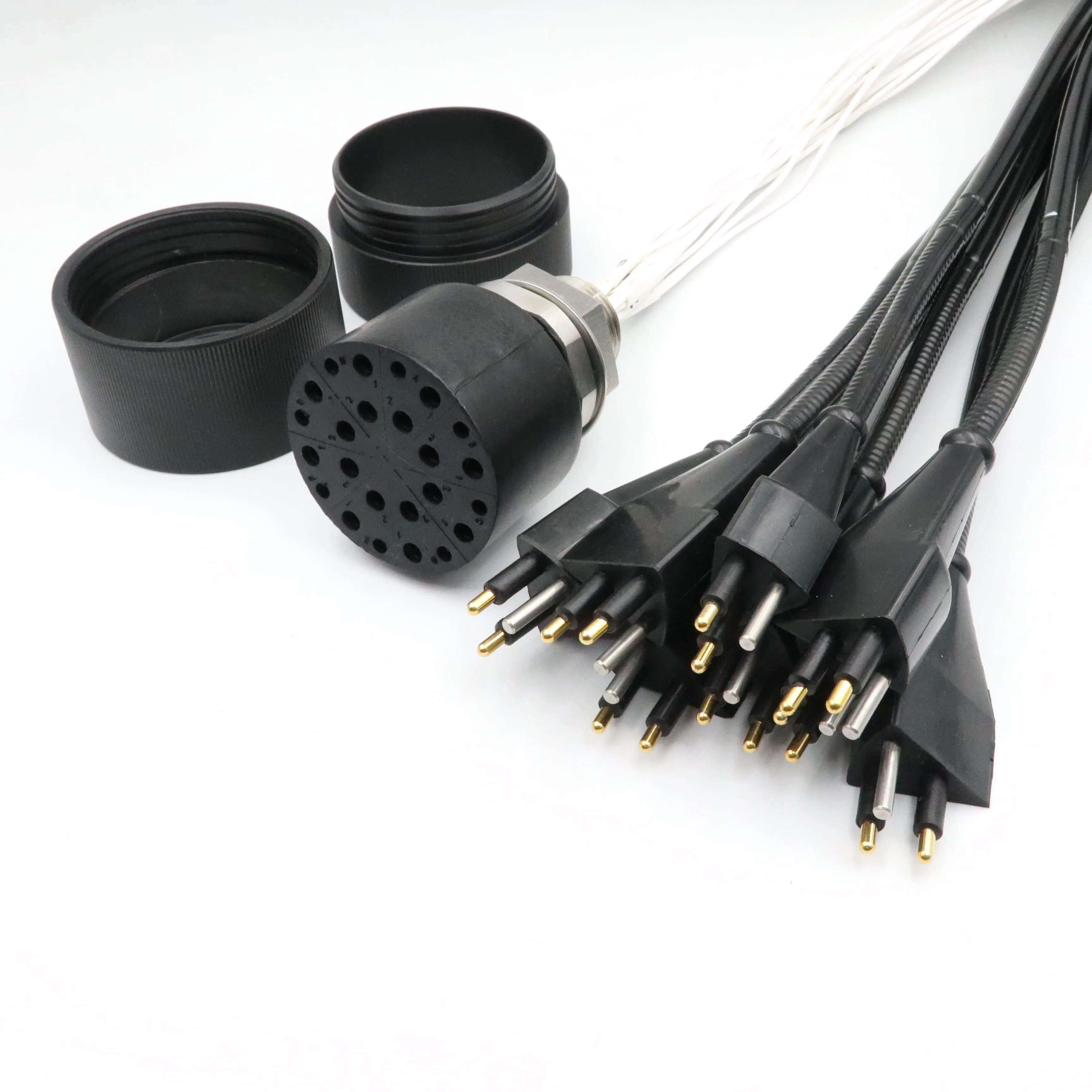 Underwater pluggable connector, 16-pin through-cabin socket, cable plug divided into 8 halves