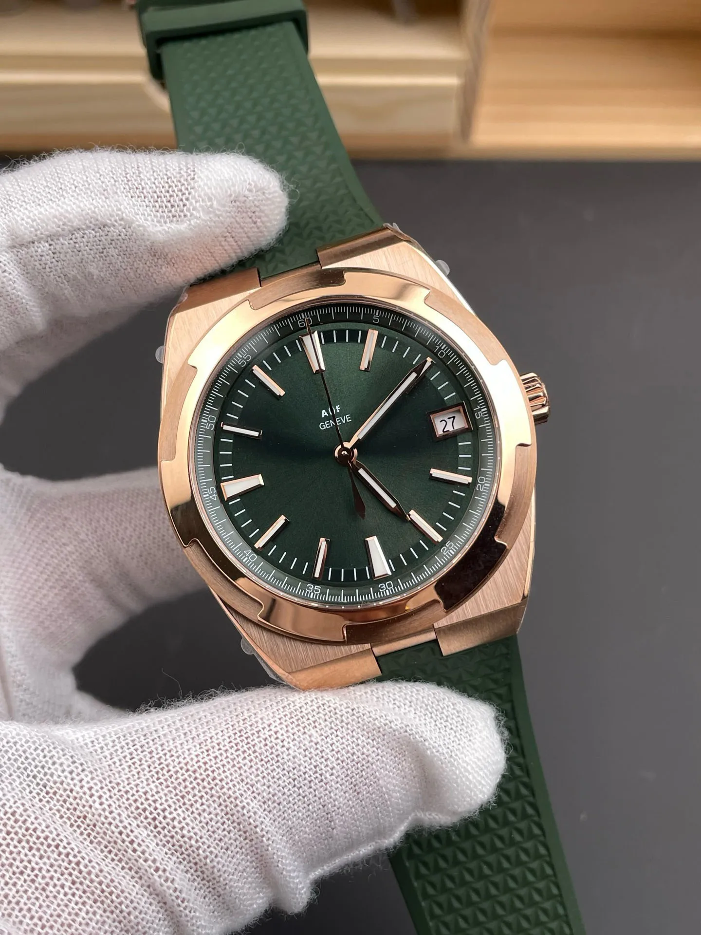 أفضل جودة في الخارج V4500 ساعة يد أوتوماتيكية بأفضل جودة للرجال مقاومة للماء للسباحة ضمان 3 سنوات