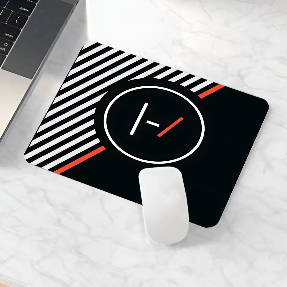 

T-Twenty One P-Pilots Band Clancy Mouse Pad Game mause pads Laptops Small Wrist Protector Supplies Desk Accessories Luxury Note