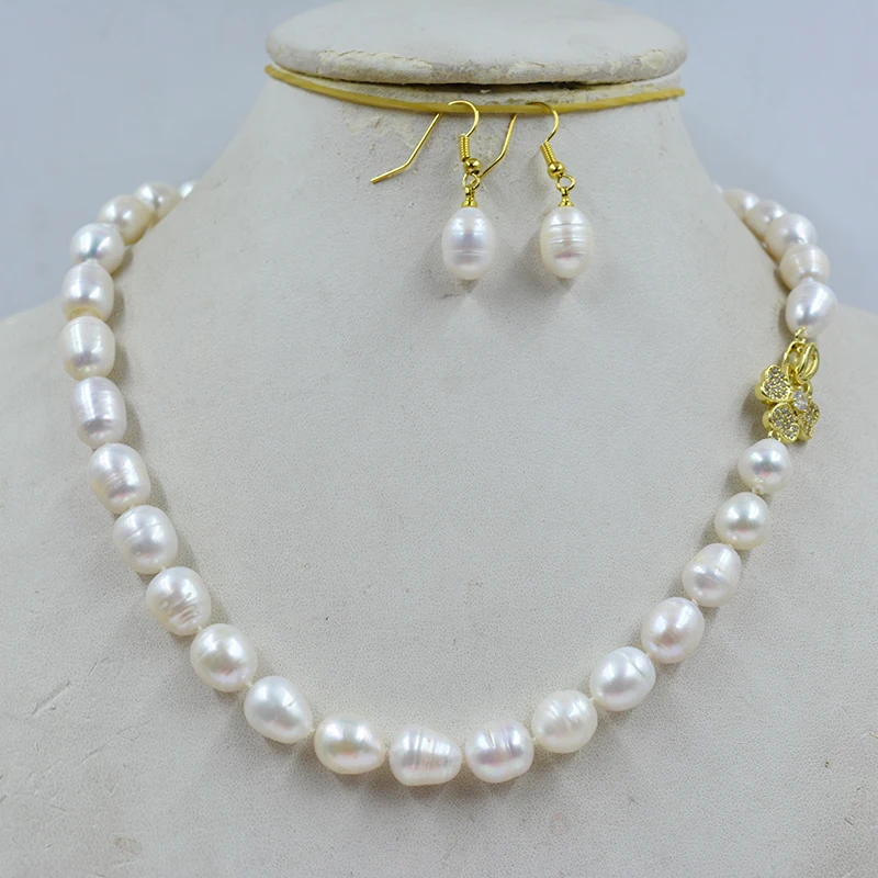 Beautiful 10-11mm natural white cultured pearl necklace earrings. Women\'s preferred wedding jewelry set 18”