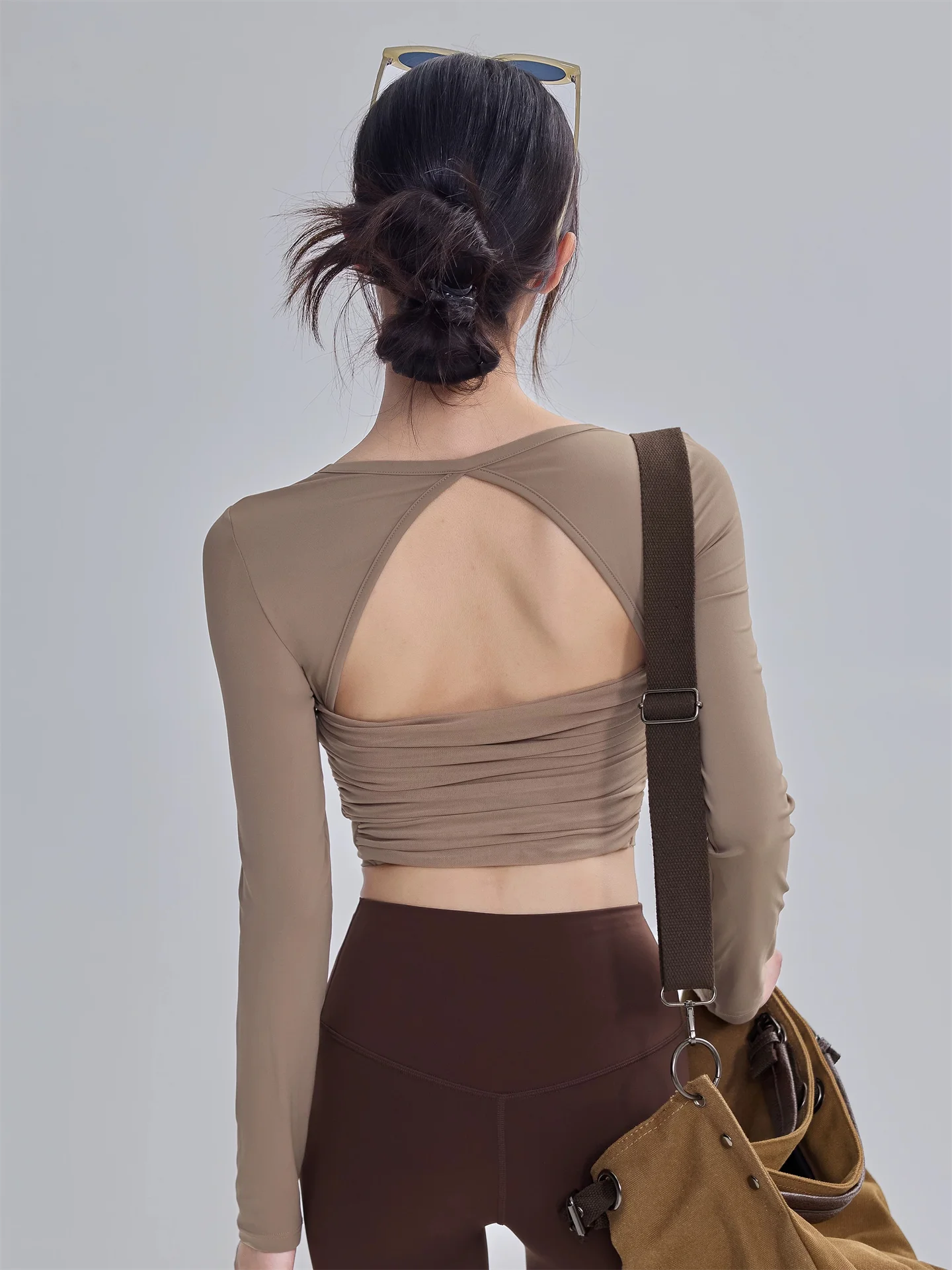 Conjunto de Roupas de Yoga Femininas com Almofada para o Peito, Top de Treinamento Longo, Camiseta Slim Fit para Pilates