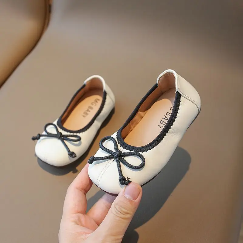 Girls Leather Shoes Spring Autumn 2026 New Korean Style Soft Sole Baby Shoes Cute Bow Princess Footwear for Toddlers