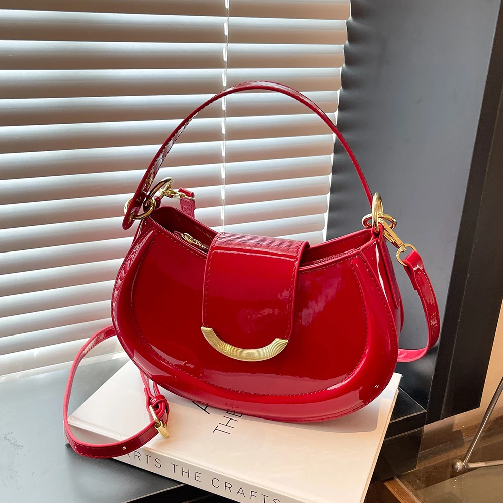 

Fashion Red Patent Leather Handbag Women Korean Style Versatile Commuting Single Shoulder Bags Simple Luxury Small Crossbody Bag