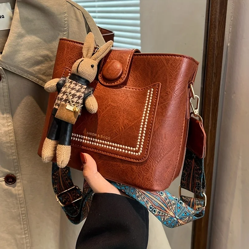 

Vintage Women Faux Leather Crossbody Bag with Wide Printed Strap Unny Charm, Retro Shoulder Purse for Women Daily Commute Use