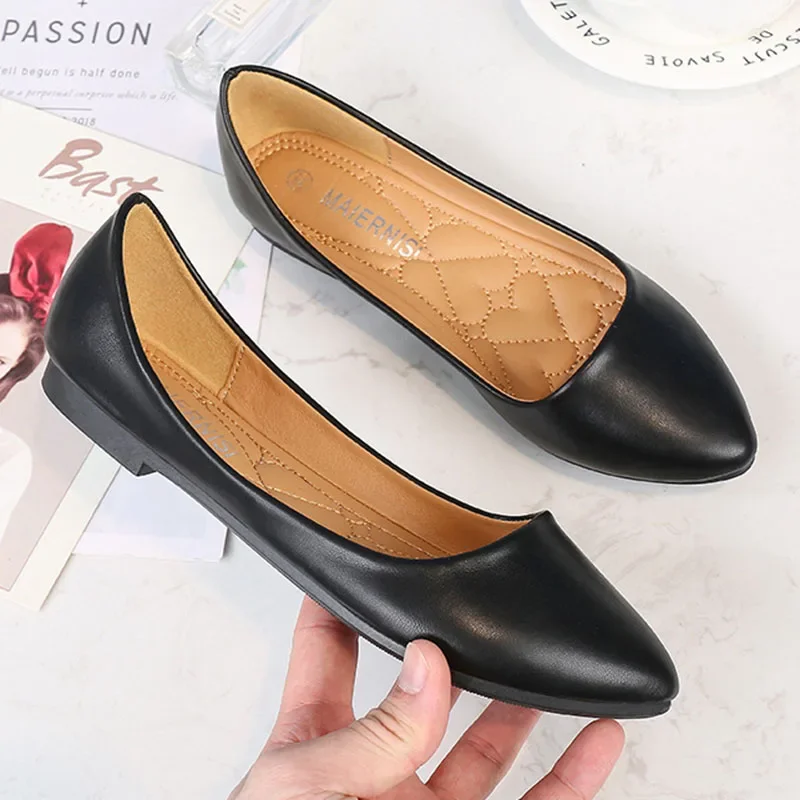 

Весенне-летние модные женские туфли на плоской подошве, элегантные женские туфли на плоской подошве, мягкие удобные черные, красные, большие размеры 42, D257