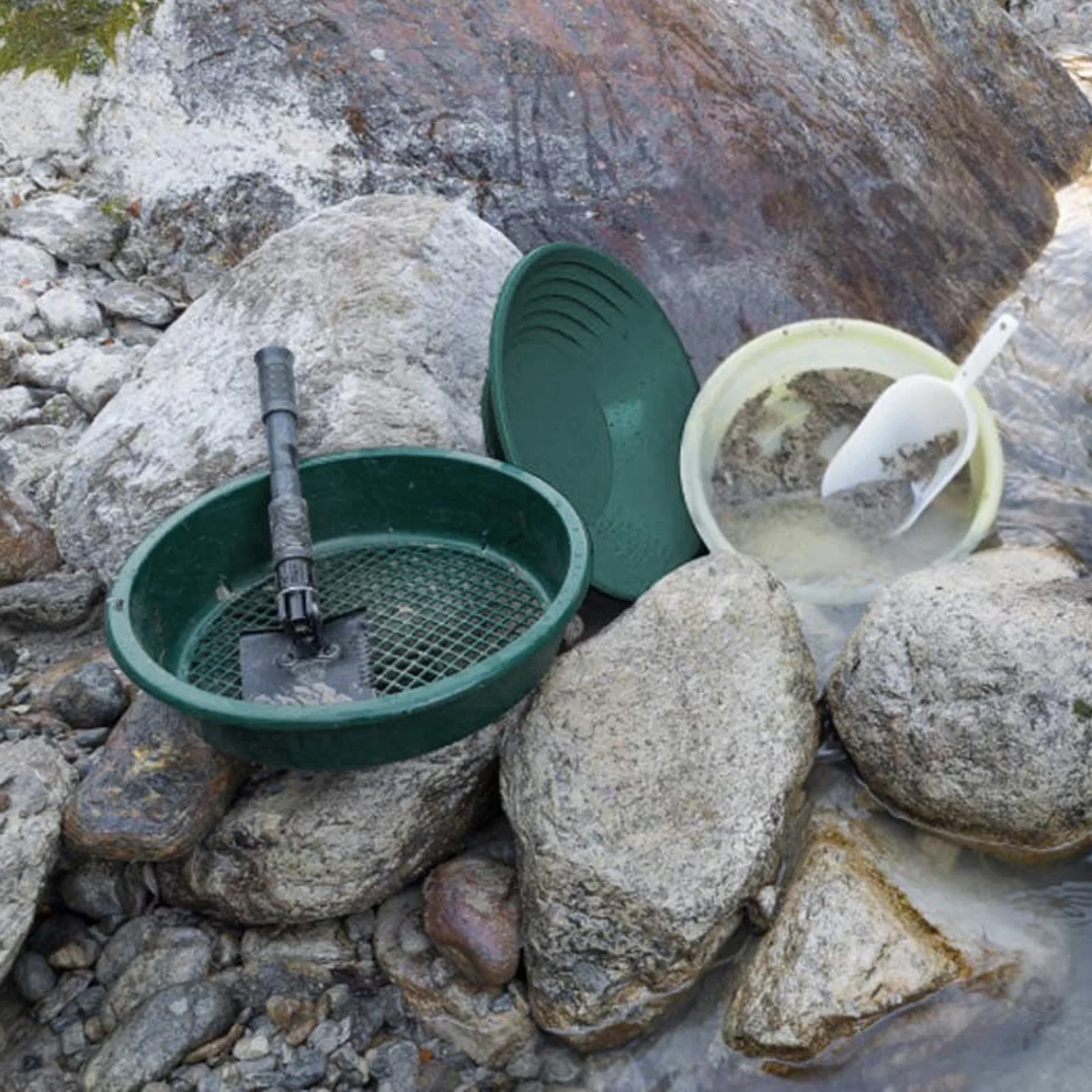 3PCS Gold Panning Pan ABS Plastic Gold Washing Pan Kit Hand Operated Round Gold Dredging Prospecting Tools