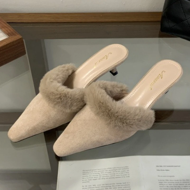 

Удобные женские тапочки из мягкой искусственной замши, модные сандалии с меховым дизайном, элегантные модельные туфли на каблуке с острым носком