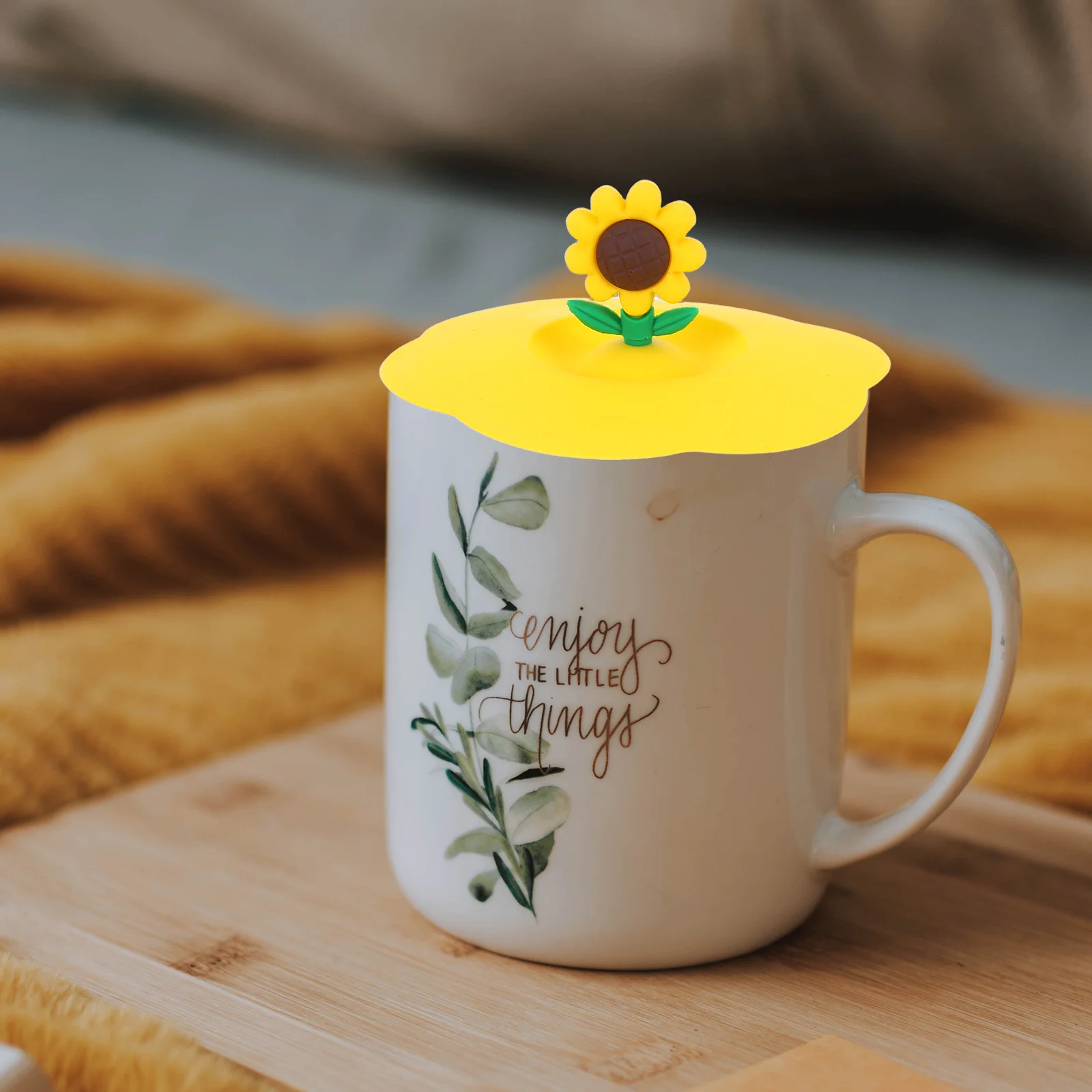 

4Pcs Silicone Mug Covers with Plum Blossom Print Reusable Leakproof Lids for Hot Drinks Storage Travel Friendly