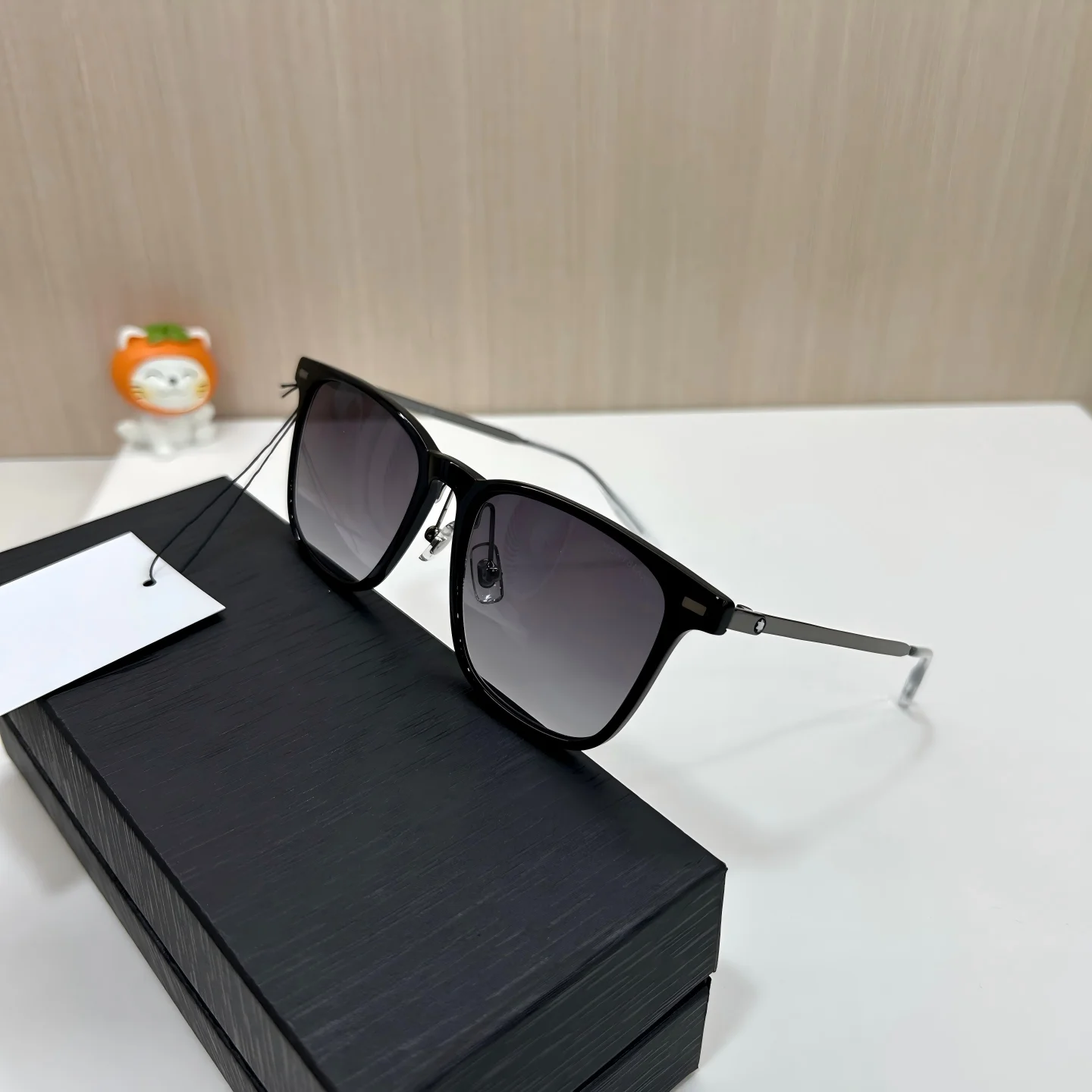 New Fashion Rimless Vintage Sunglasses, UV Protection Retro Shades for Outdoor Activities