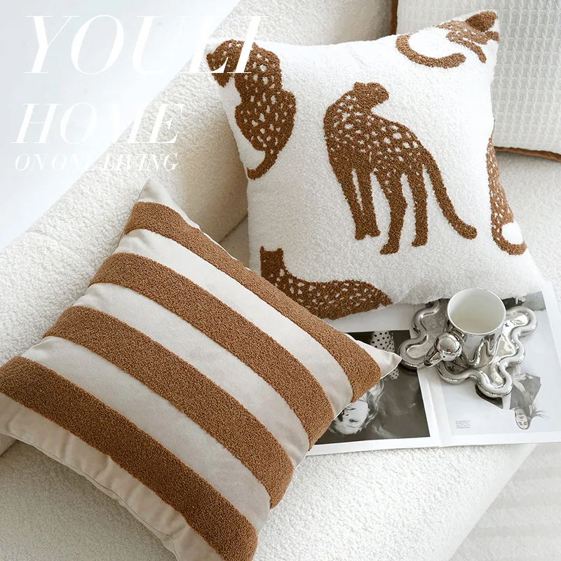 45x45CM Nordic Simple Throw Pillow Cover Embroidered Plush Cute Animal Sofa Cushion Waist Cover Home Decorative Pillowcase