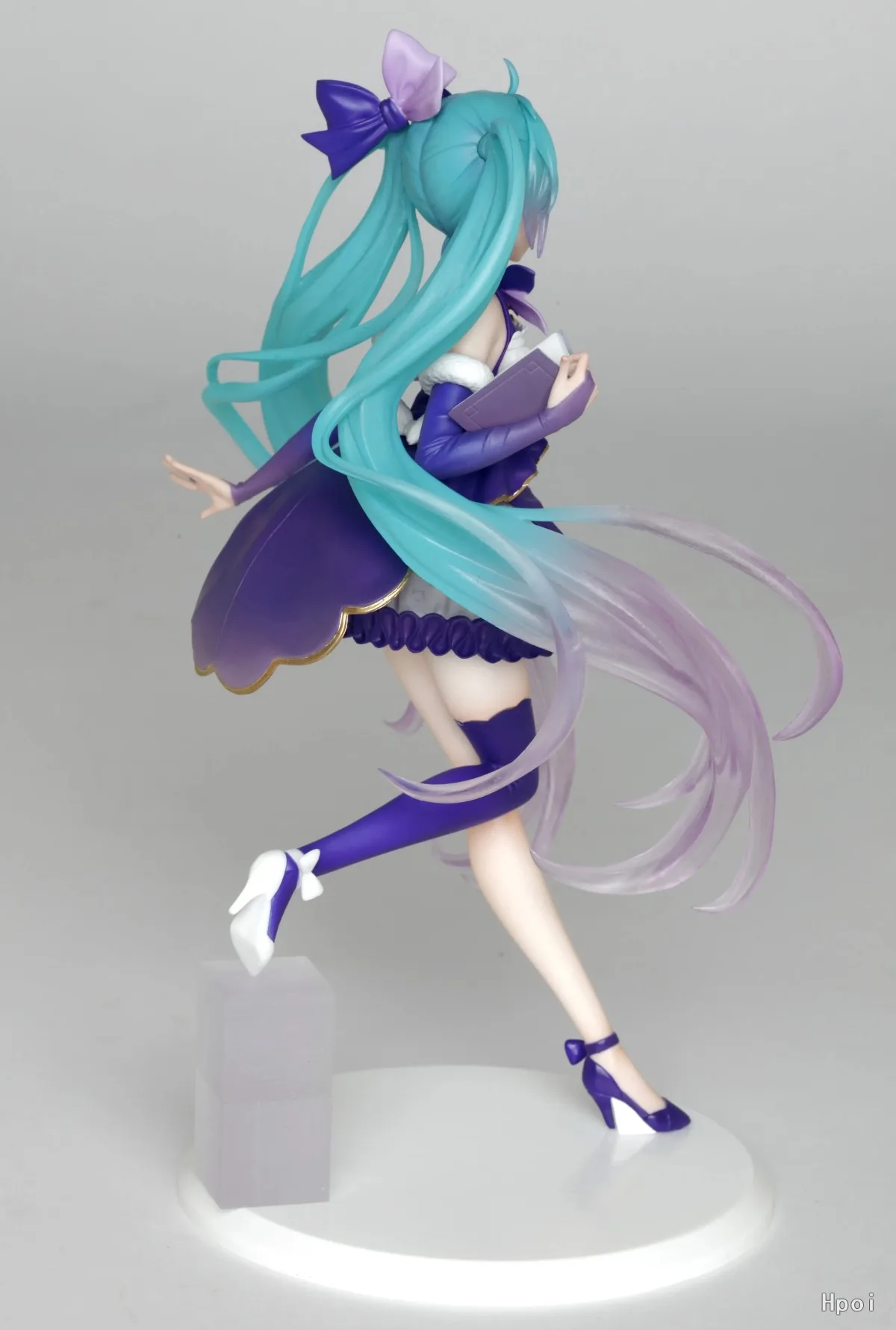 20CM Hatsune Miku Anime Figure bella ragazza cantante vestito viola canto Costume modello bambole giocattolo collezione regalo modello bambola