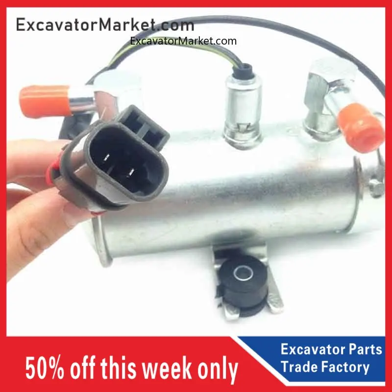 For excavator Excavator accessories for Hitachi ZX 6HK1 4HK1 electronic fuel pump diesel oil pump 12V/24V mechanical