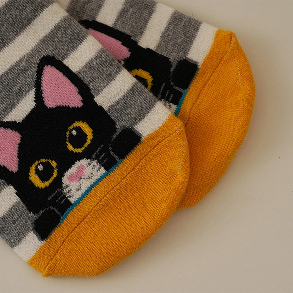 5/10 Pairs Women Socks Animal Pattern Cotton Socks Colorful Funny Sweat Wicking Socks Soft Comfortable Casual Girl Socks image 2