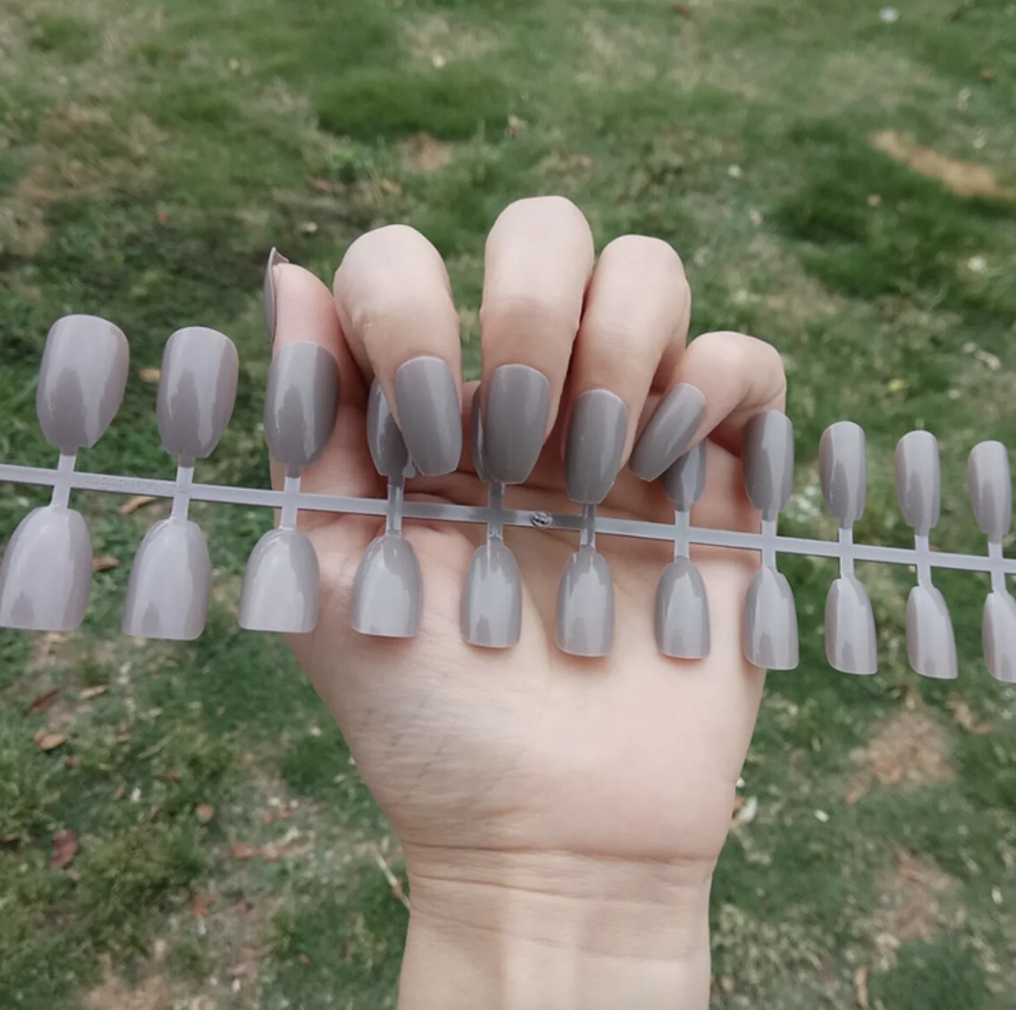 24 Stks/set Druk Op Med Valse Nagels Top Vorm Voor Nagels Volledige Dekking Manicure Herbruikbare Valse Nail Effen Kleur Korte ballet Nail Fake