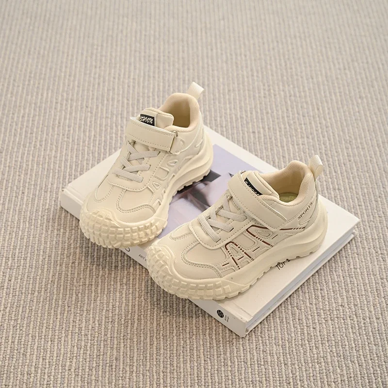 

Новинка 2023 года, кроссовки для мальчиков и девочек, модная дышащая спортивная обувь с нескользящей сеткой, удобная повседневная обувь на мягкой подошве, прогулочная обувь