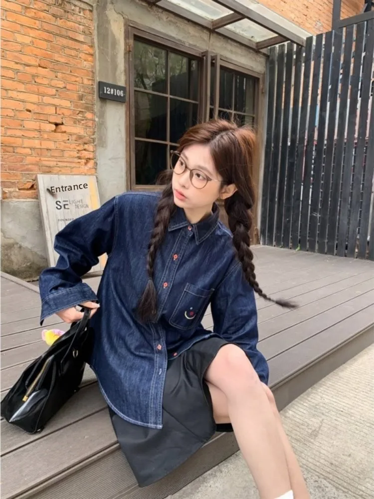 

Ретро-куртка из денима с синей вышивкой в корейском стиле, повседневная, приталенная, с длинными рукавами, весна 2026, новая модель, удобная верхняя одежда для отдыха