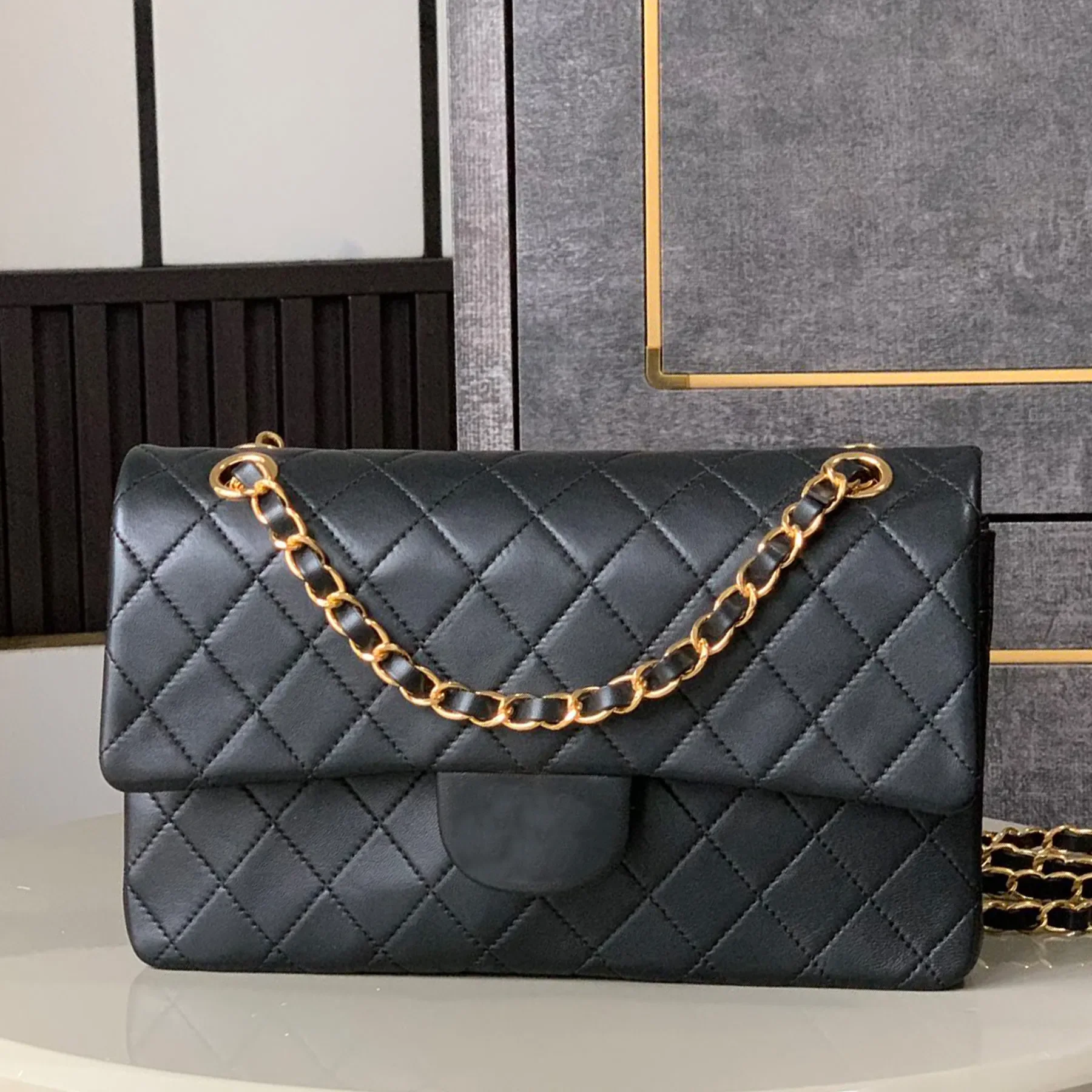 

Top Quality Classic Handbag Luxury Designer Smoather Crossbody Bag Golden Hardware Handbag Chain Zipper Pocket Clutch Bag Purse