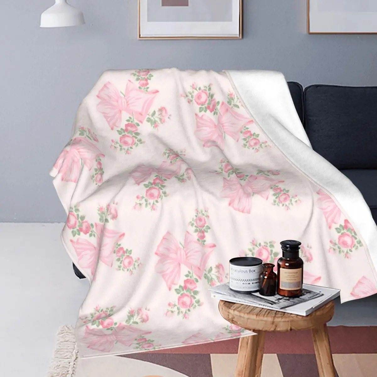 Throw Blanket Rosa Beaux Micro Pink&White Fleece Blanket Four Sizes Fashionable Portable Suitable For Sofa Nice Gift