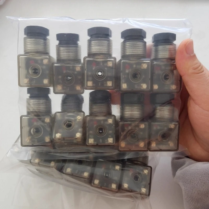 

Coil EC04W matching plug AC220V AC110V DC24V