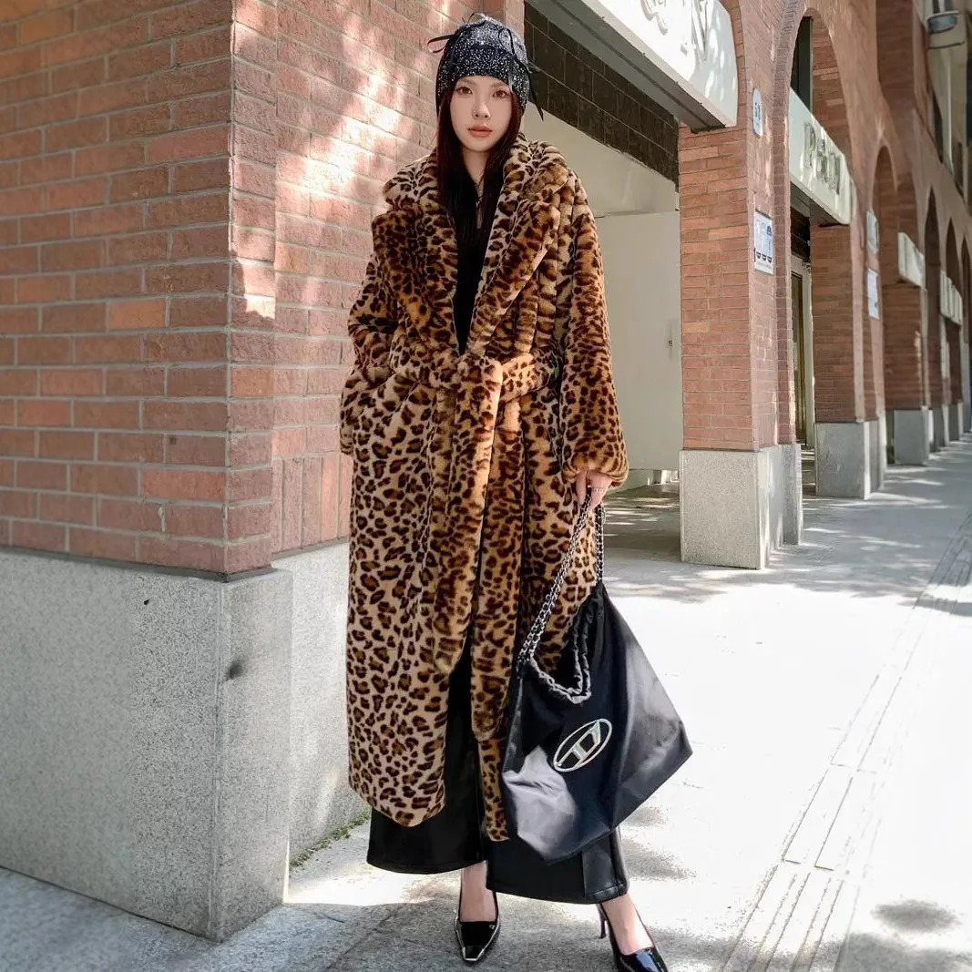 

Long Leopard Women's Faux Fur Coat Loose Belted Furry Jackets Notched Collar Long Sleeve Plush Coats Winter Warm Fluffy Overcoat