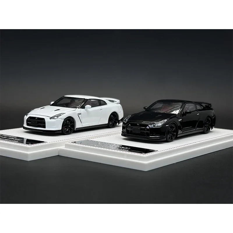 1:64 GTR R35 WHITE Black Opened Hood Diecast Diorama Car Model Collection Miniature Toys Focal Horizon