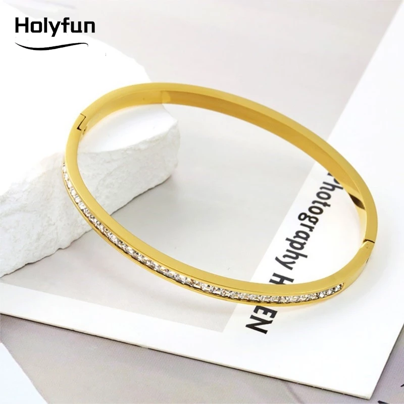 1pc Titanium Steel Gold Bracelet, Fashionable Classic Style, Stainless Steel Bracelet,Inlaid With Zircon,For Womens Daily Wear