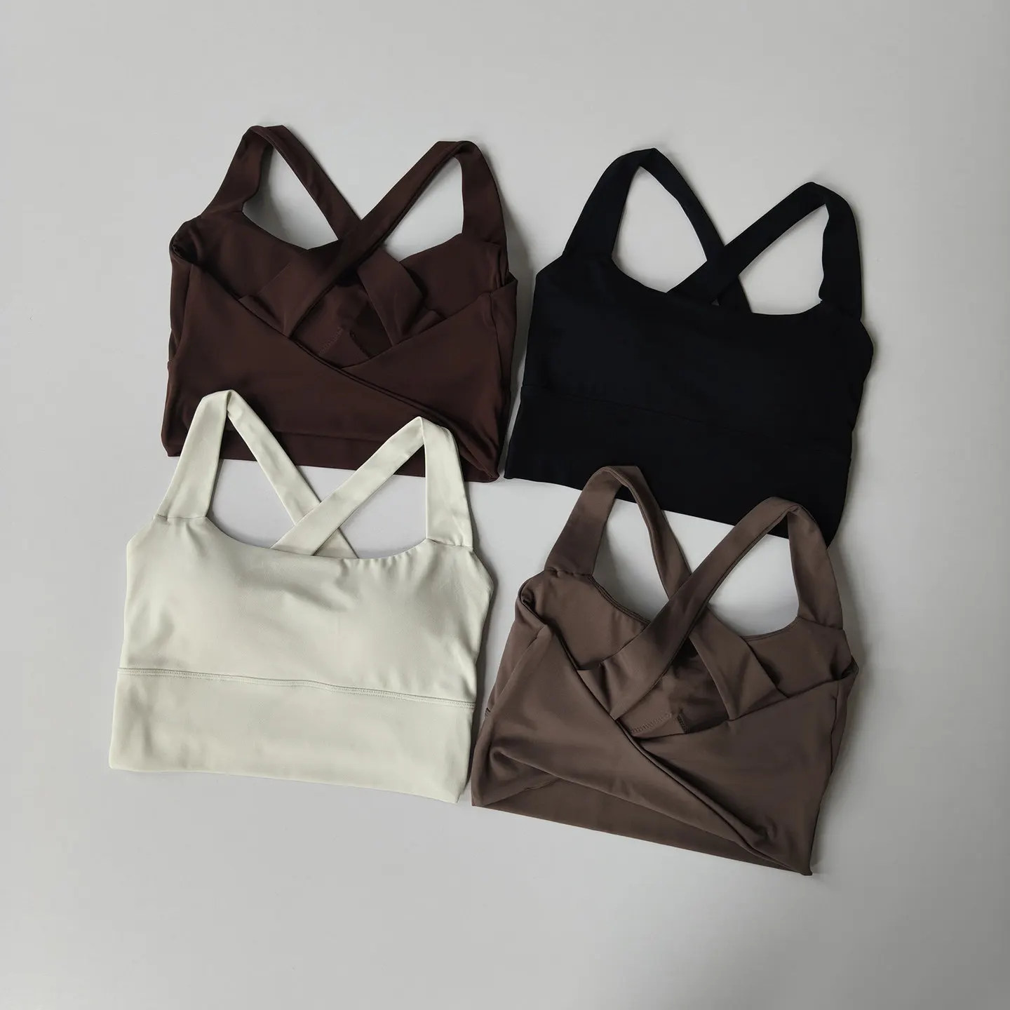 All-in-One-Sport-BH für Frauen mit überkreuztem Rücken, verschönert das Rückenbild, für mittelintensives Training, feuchtigkeitsableitend, Pilates-Yoga-Weste – Detail 4