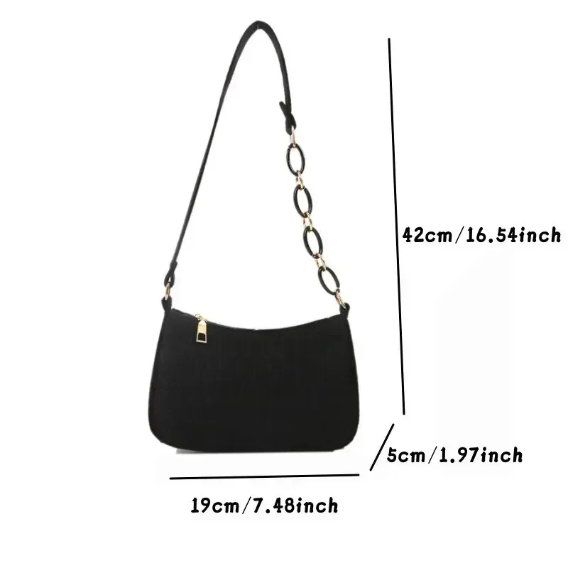 HB2 The drawstring bucket bag unlocks fashionable charm, which can be salty or sweet