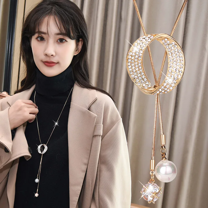 

New autumn and winter fashionable and simple sweater chain women's new oval zircon pearl long necklace