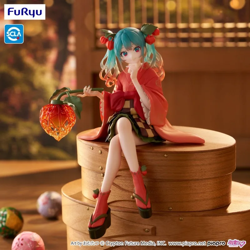 tout-nouveau-furyu-hatsune-miku-etoile-noire-rouge-et-blanc-baie-aigre-fee-main-modele-ornements-pret-stock