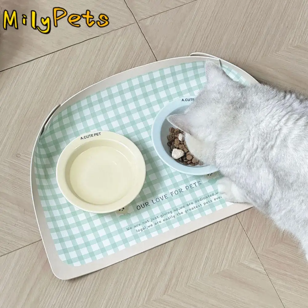 

PU Leather Pet Anti Spill Placemat Oil Resistant Waterproof Dog Food Pad Folding Anti Slip Pet Feeding Mat