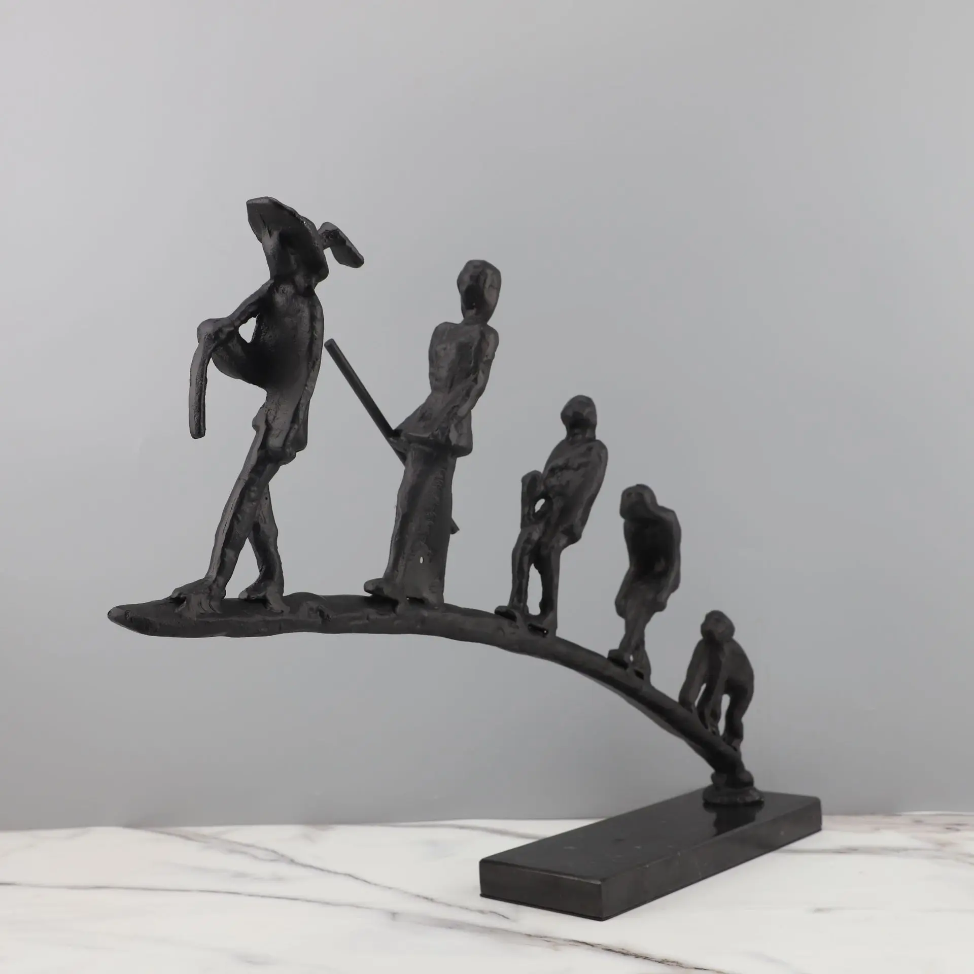 New Arrivals Creative Black Figures Statue Iron Sculpture Office Hotel Home Decorative Accessories