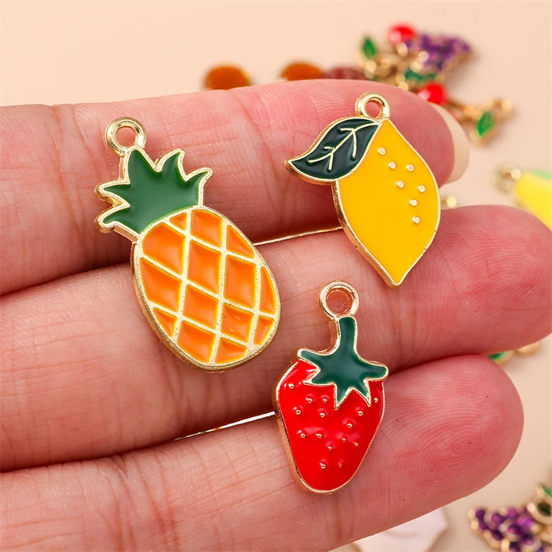 20 Stück Niedliche Gemischte Frucht-Anhänger Emaille Erdbeer-Trauben-Kirsch-Charms für Schmuckherstellung Halsketten Ohrringe DIY Basteln Geschenk – Detail 2