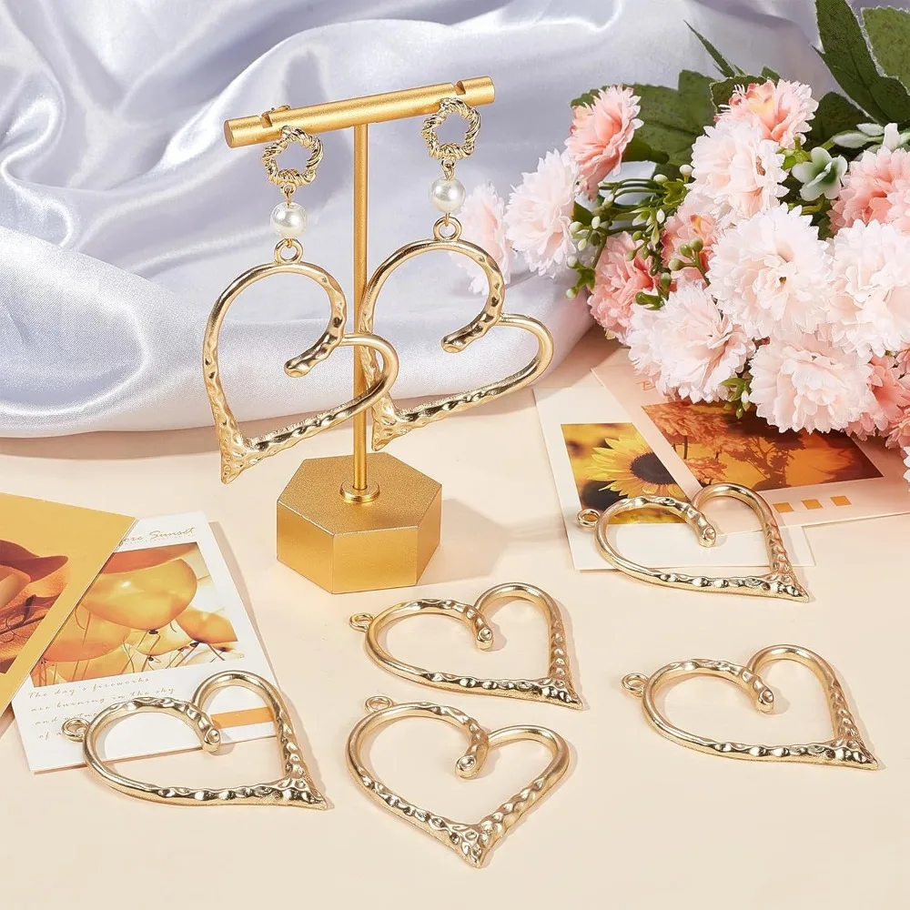 1 caja de 10 Uds. De dijes de corazón grande chapados en oro de 14K, colgante de corazón hueco de amor para DIY, collar, pendientes, kit de fabricación de joyería