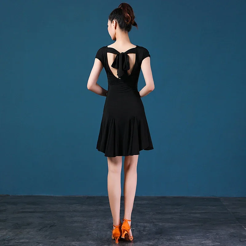 Robe de danse latine Sexy pour femmes, nouvelle collection printemps et été, robe de bal, robe d'entraînement pour spectacle de danse, robes courtes
