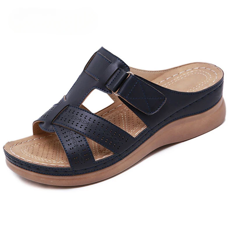 2024 Summer outdoor slippers waterproof table non-slip maternity soft leather half slipper medium heel platform sandals