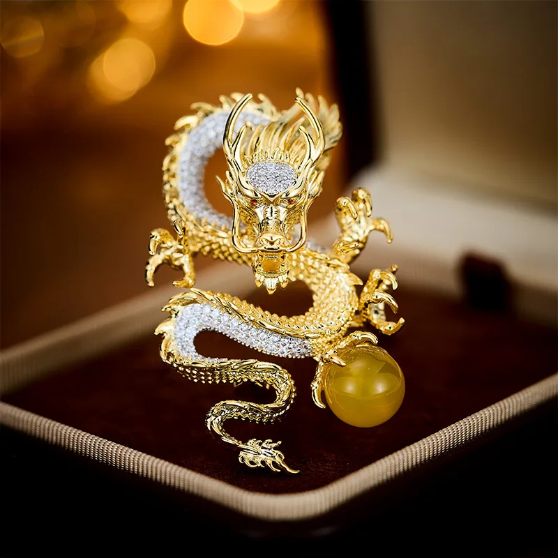 

High-end and elegant new male and female dragon-shaped brooches, versatile and high-end zodiac dragon-shaped brooches