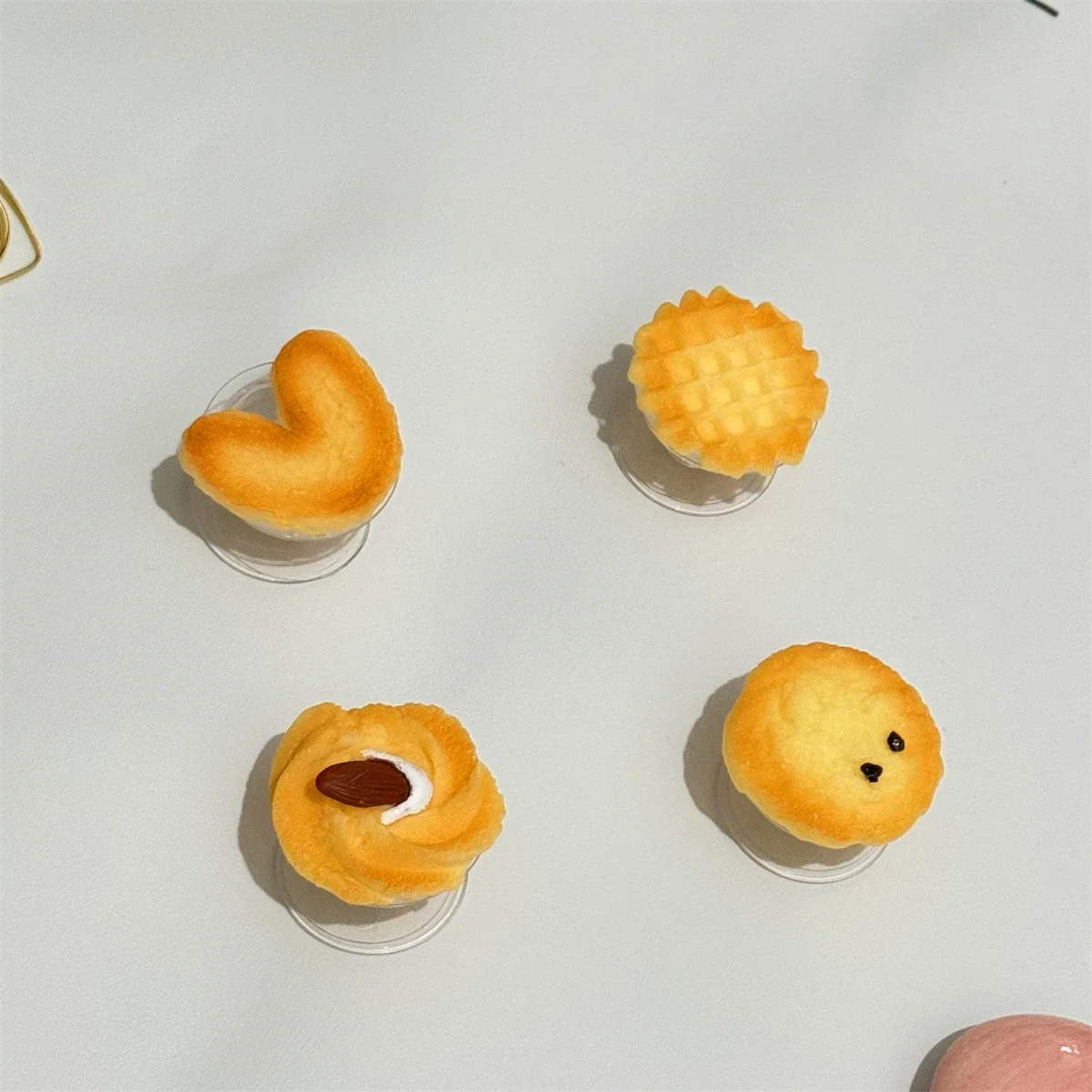 

Новый дизайн, милое 3D печенье, торт, ручка для телефона, корейский держатель, кольцо для IPhone, универсальные аксессуары для Magsafe, милая подставка