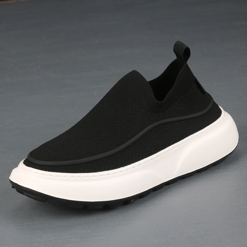 New Black Versatile Lazy Shoes with One Step, Thick Sole, Lightweight and Comfortable Mesh for Men