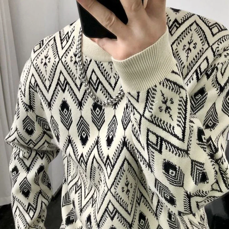 เสื้อสเวตเตอร์แฟชั่น คอทรงโอ ตัดต่อ ลายเรขาคณิต สไตล์วินเทจ เสื้อผ้าผู้ชาย ฤดูใบไม้ร่วง ฤดูหนาว รุ่นใหม่ ทรงหลวม สไตล์เกาหลี เสื้อสวมหัวลำลอง