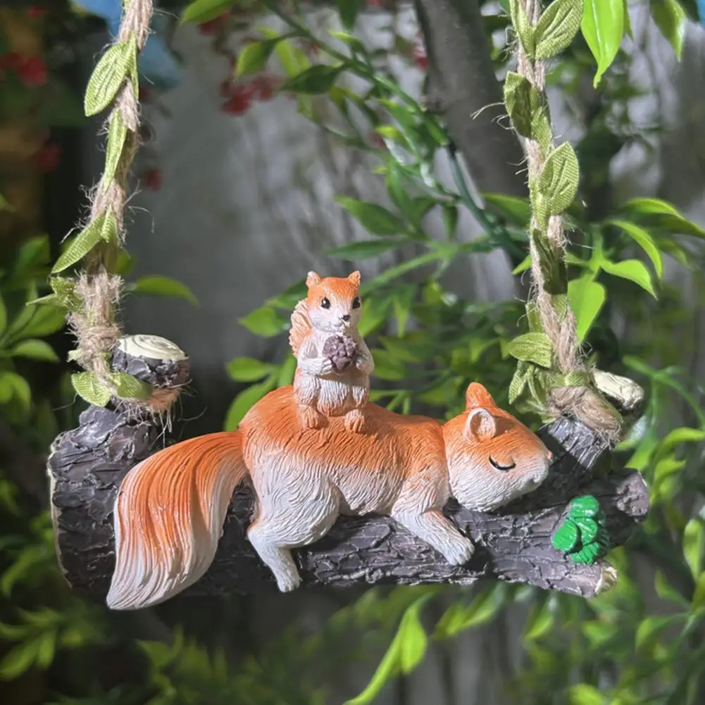 Garden Figure Synthetic Resin Sleeping Squirrel Hanging Decoration Miniature Figurines Simulated Leaf Swing Resin Crafts DIY