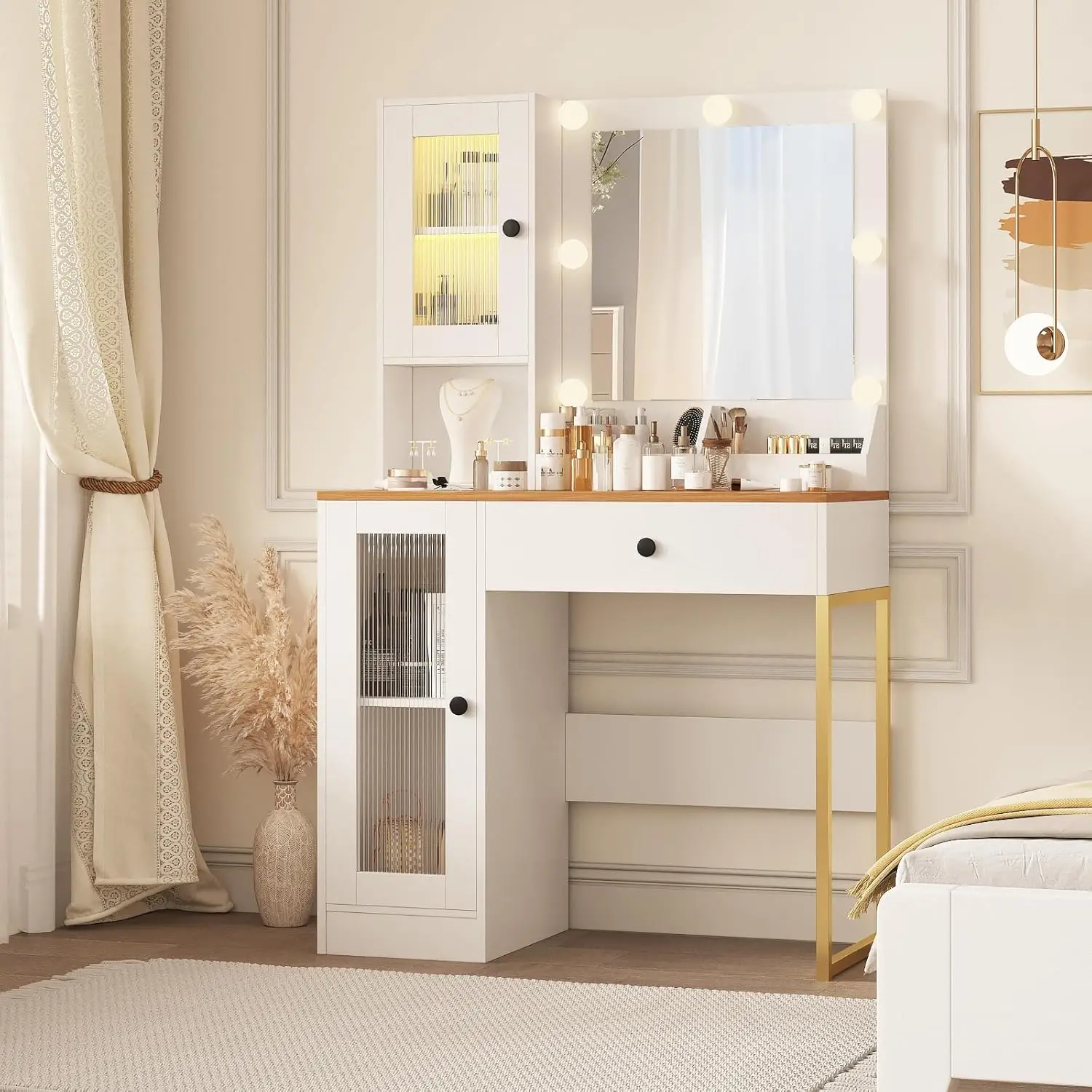 

Туалетный столик GarveeHome с зеркалом и подсветкой, зарядной станцией, 2 отделениями и 2 акриловыми шкафчиками с дверцами