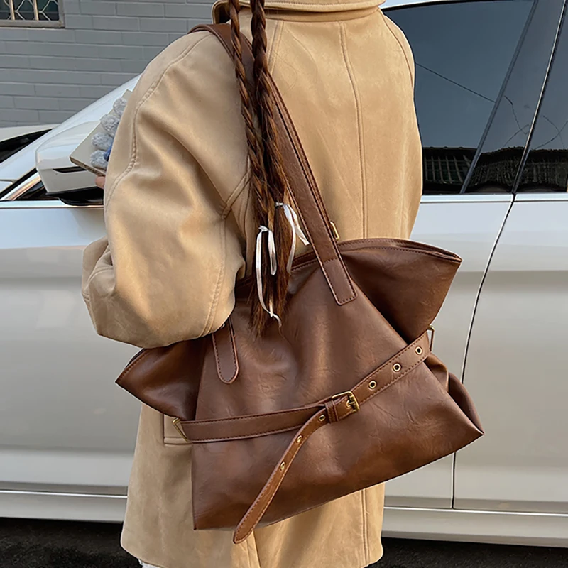 レトロなビッグPUレザーショルダーバッグ レディース 2025年冬トレンド 新作Y2Kファッションハンドバッグ 女性用トラベルラグジュアリートートバッグ bolsas